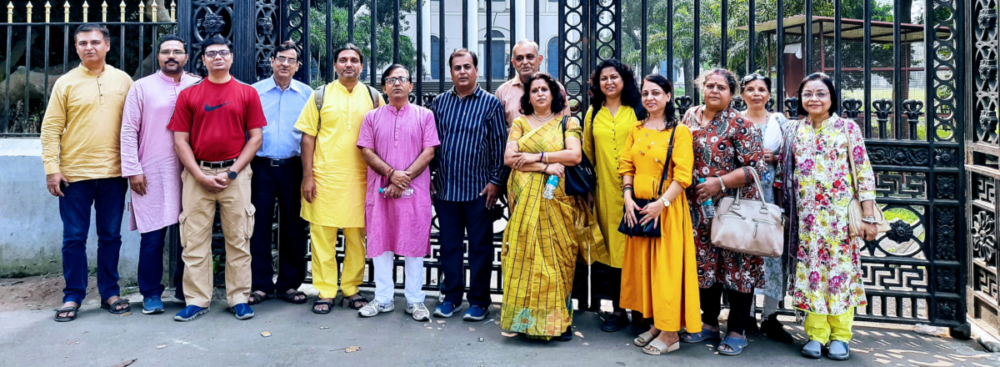 Group picture of Ananda Ahmedabad members